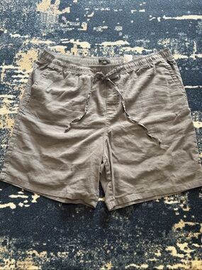 Banana Republic Men's Drawstring Linen-Blend Shorts - Gray